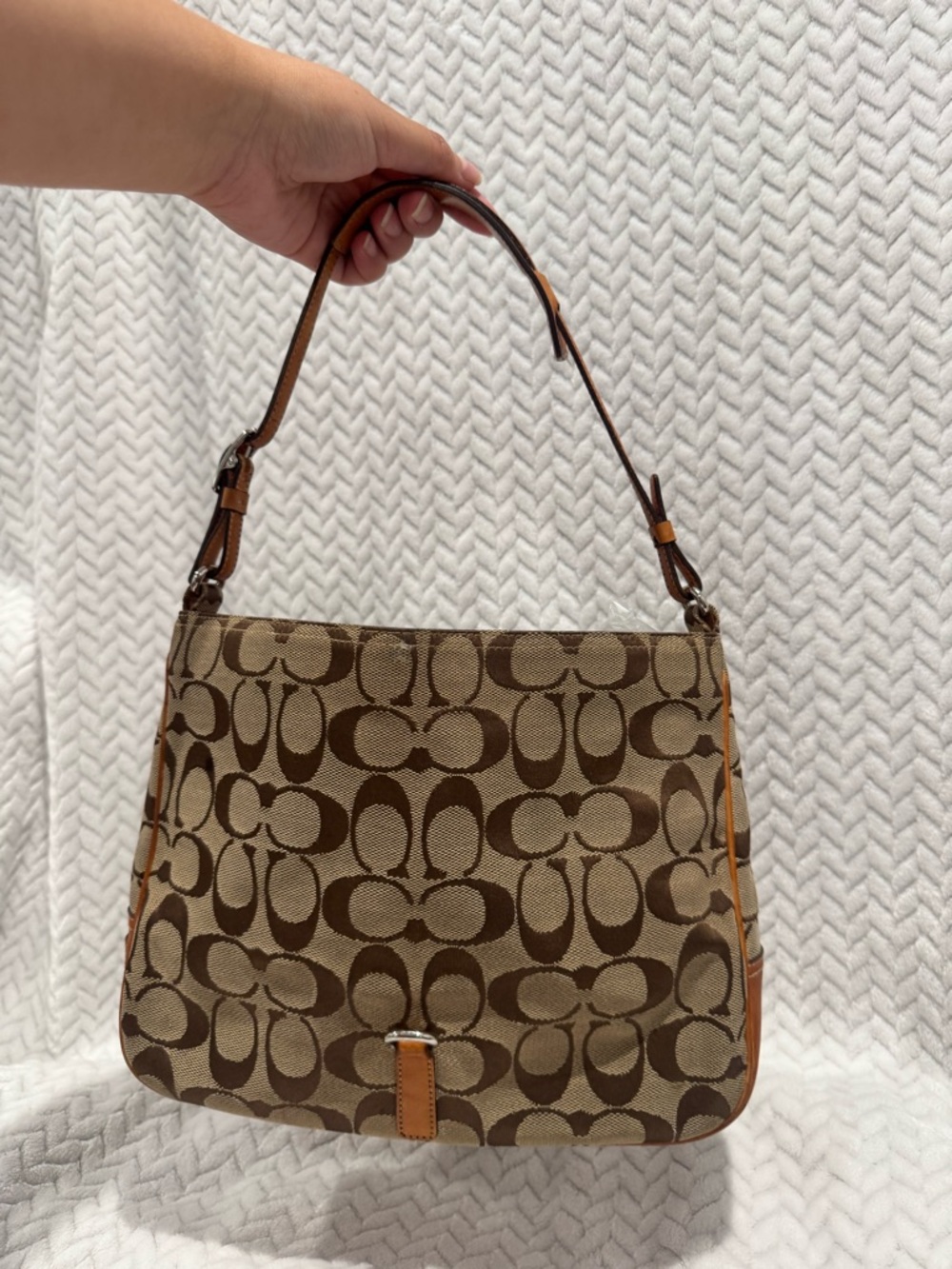 COACH Vintage Y2K Hampton
Signature Luxury Designer Shoulder
Handbag Purse 6091